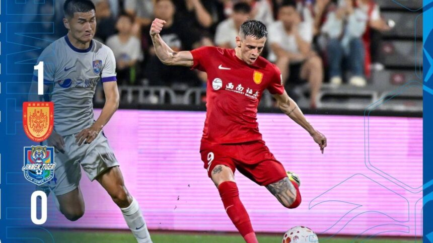 video un fotbalist roman face spectacol in china gol de 3 puncte astazi si mvp in lupta pentru titlu 6a40056c67fa9