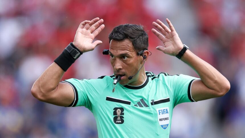 Francezii au reacționat după ce FIFA a trimis 5 arbitri din Argentina la meciul lor 51 anuntul facut de francezi dupa ce fifa a trimis 5 arbitri din argentina la meciul lor 6a4df94cf3ca7