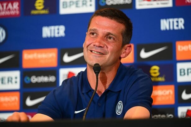 cristi chivu prima conferinta de presa inainte de noul sezon de serie a ce pune la cale tehnicianul roman nu ne temem de nimeni 6a54e53029279