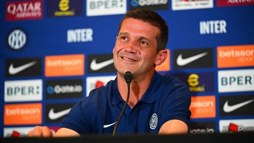 Cristi Chivu, prima conferință de presă înaintea sezonului de Serie A: „Nu ne temem de nimeni” 51 cristi chivu prima conferinta de presa inainte de noul sezon de serie a ce pune la cale tehnicianul roman nu ne temem de nimeni 6a54e53029279