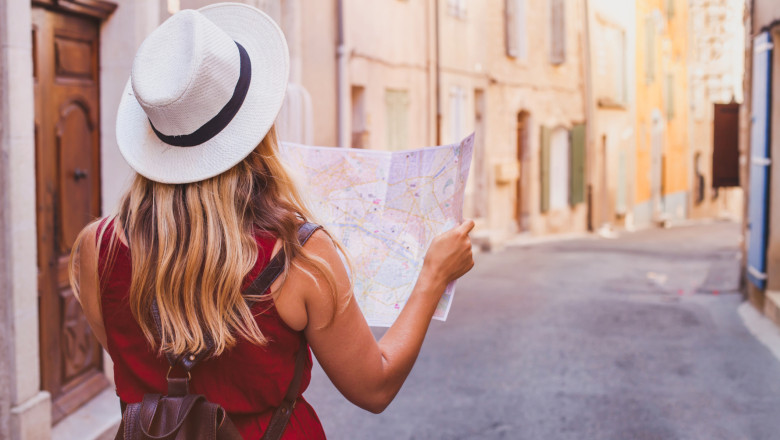 destinatia turistica din italia unde turistii risca amenzi daca se plimba fara tricou sau in costum de baie era si timpul 6a5afecb2792e