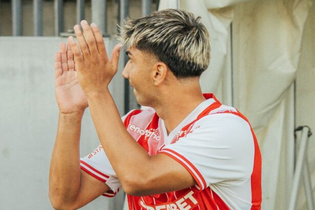 farul a invins o pe dinamo intr un amical disputat pe arcul de triumf cat s a terminat meciul 6a52968e692f8