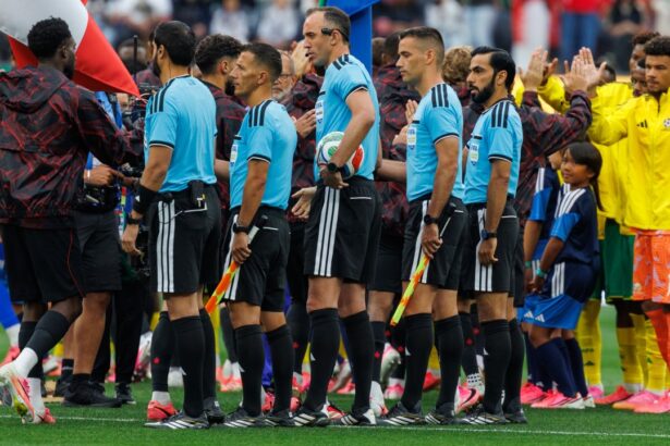 fifa a stabilit arbitrii pastrati pentru semifinalele si finalele de la cupa mondiala 6a54c9067ac74
