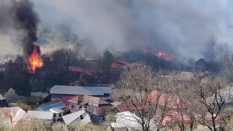 Guvernul oferă ajutoare pentru familiile afectate de incendiul din Vrancea, acoperind 90% din pagube 51 guvernul a aprobat noi ajutoare pentru familiile afectate de incendiul din vrancea sprijinul poate acoperi pana la 90 din pagube 6a4f8028bf85b