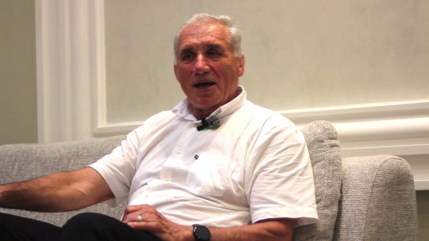 Vasile Andrei, portdrapelul României la Moscova și Seul, povestește despre provocările vieții la 70 de ani 51 interviu vasile andrei portdrapelul romaniei la moscova si seul o stanca si la 70 de ani daca se intampla un accident ma impusca ceausescu ba 6a46104723e66