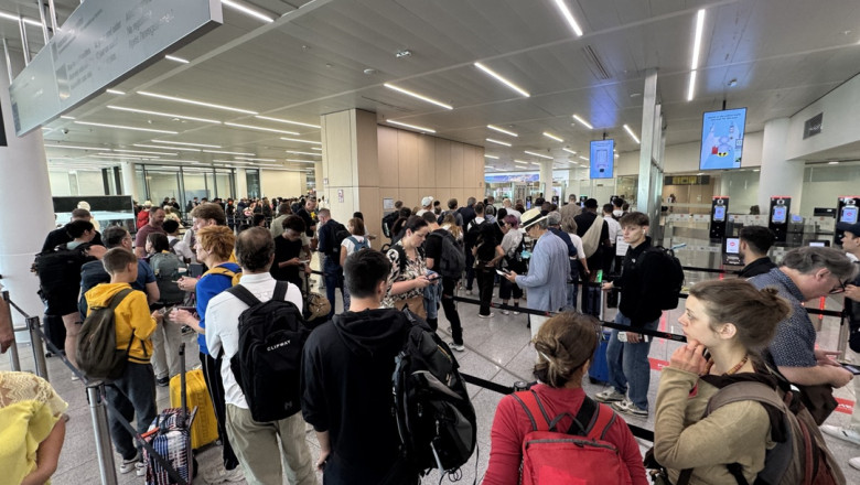 noul sistem de control la frontiere al ue tripleaza timpul de trecere prin controlul pasapoartelor avertizeaza operatorii aeroportuari 6a5ce72d0b174