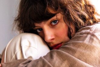 people who grew up in difficult homes often experience these 7 lasting brain changes 6a447d5a0dfb3