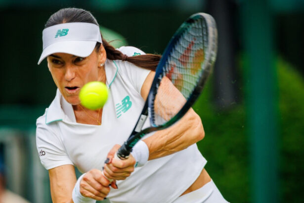 sorana cirstea s a calificat in turul al treilea la wimbledon cu viitoarea adversara s a mai intalnit de patru ori in acest an 6a46d4a18bf43
