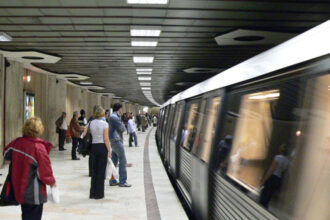 statia de metrou piata victoriei 2 inchisa temporar din cauza ca a fost inundata nu se circula intre gara de nord si stefan cel mare 6a449fcf10026