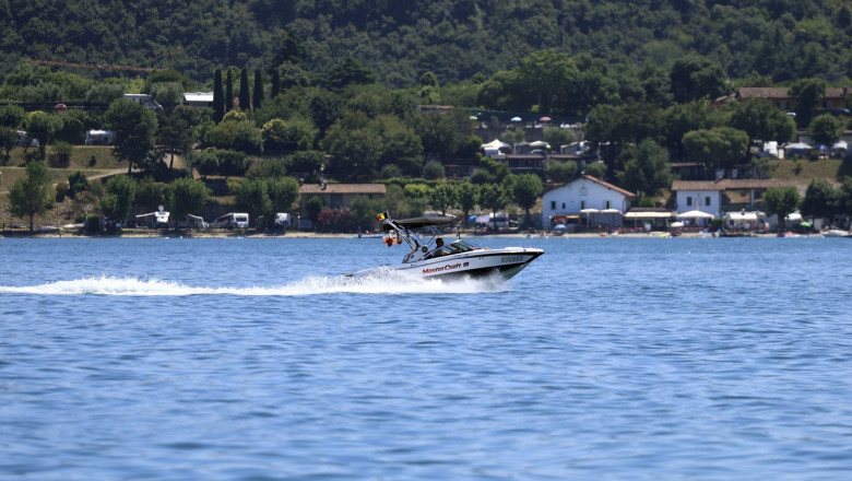 un roman de 29 de ani a disparut in apele unui lac din italia dupa ce a salvat un copil de 7 ani de la inec 6a5df2308e77e