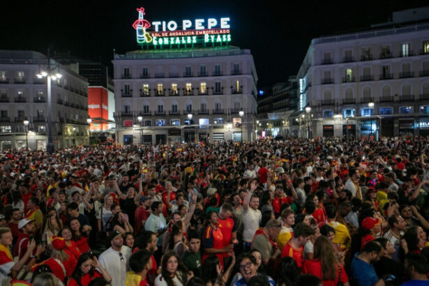 video cm 2026 spania campioana mondiala la fotbal fiesta pentru la roja campeones campeones au strigat fanii de bucurie 6a5db2ebc1eaa